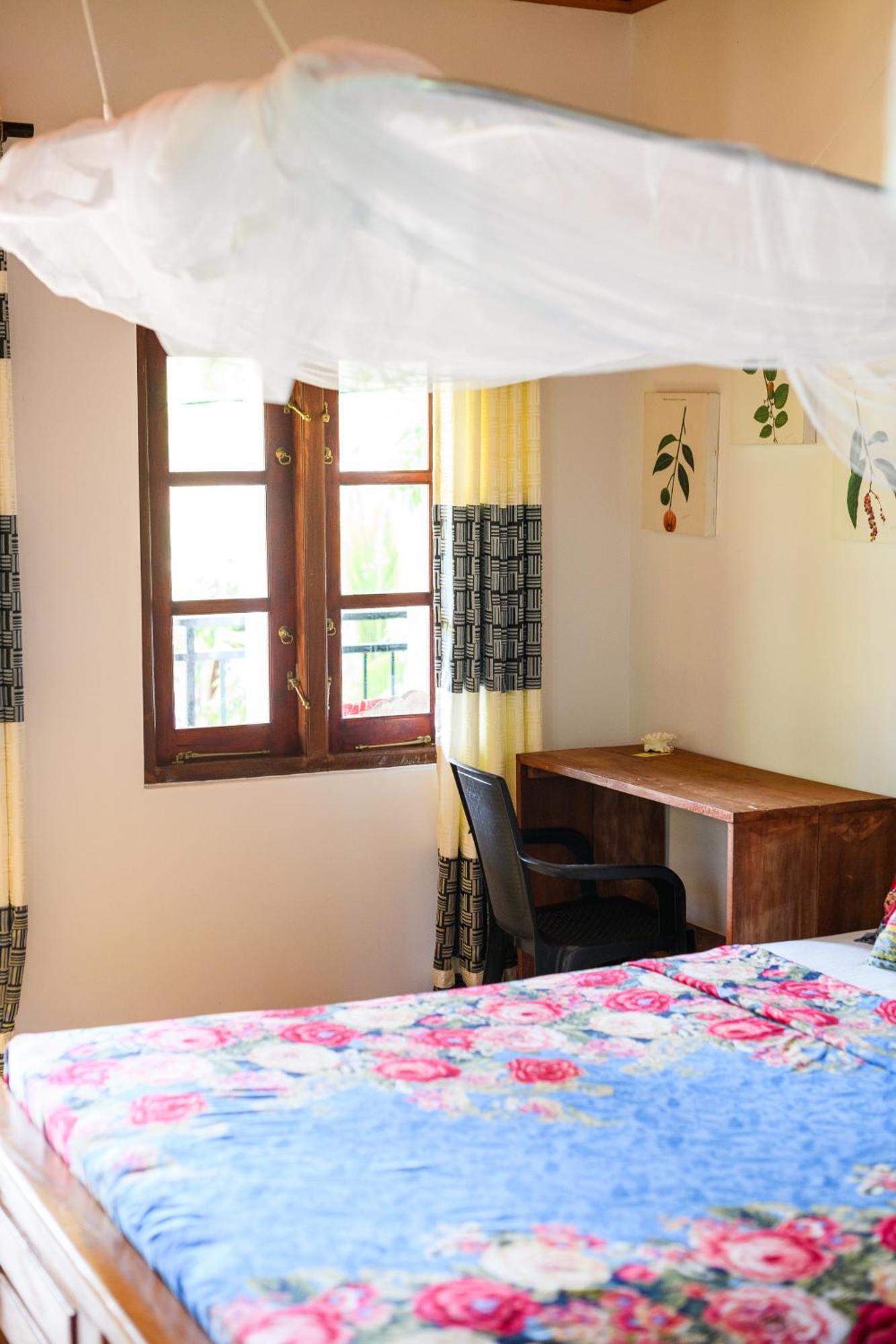 Relax Beach House Tangalle Exterior photo